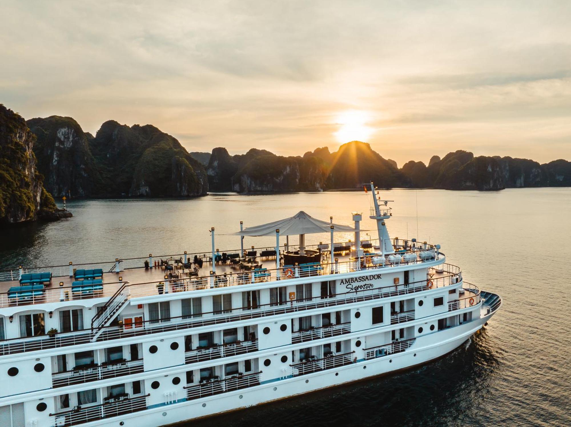 Ambassador Signature Cruise - Lan Ha Bay Hotel Ha Long Exterior photo